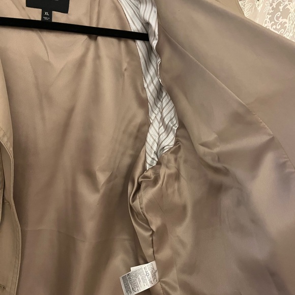 Banana Republic Beige Double-Breasted Coat - Picture 8 of 9